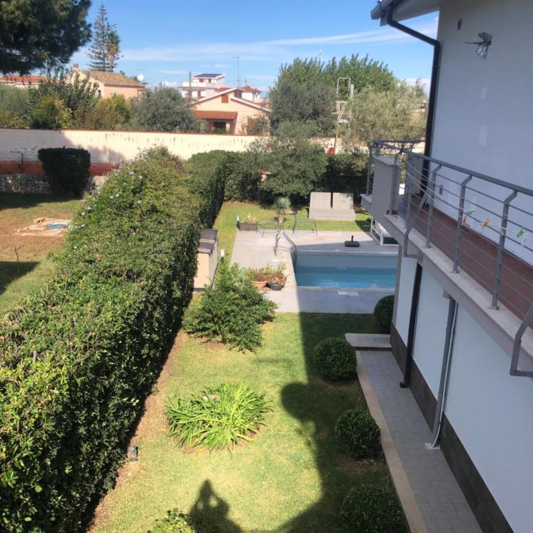Bombana Beach Apartments - Appartamento con Vista Piscina - 3