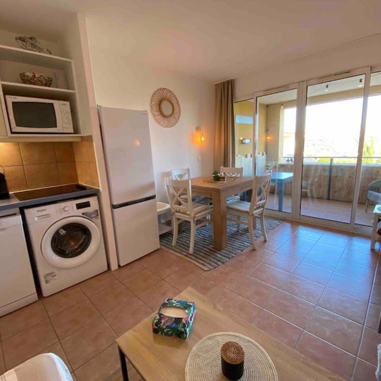 Beau 2 pièces, Magnifique vue mer et piscine - Appartement 1 Chambre - 9