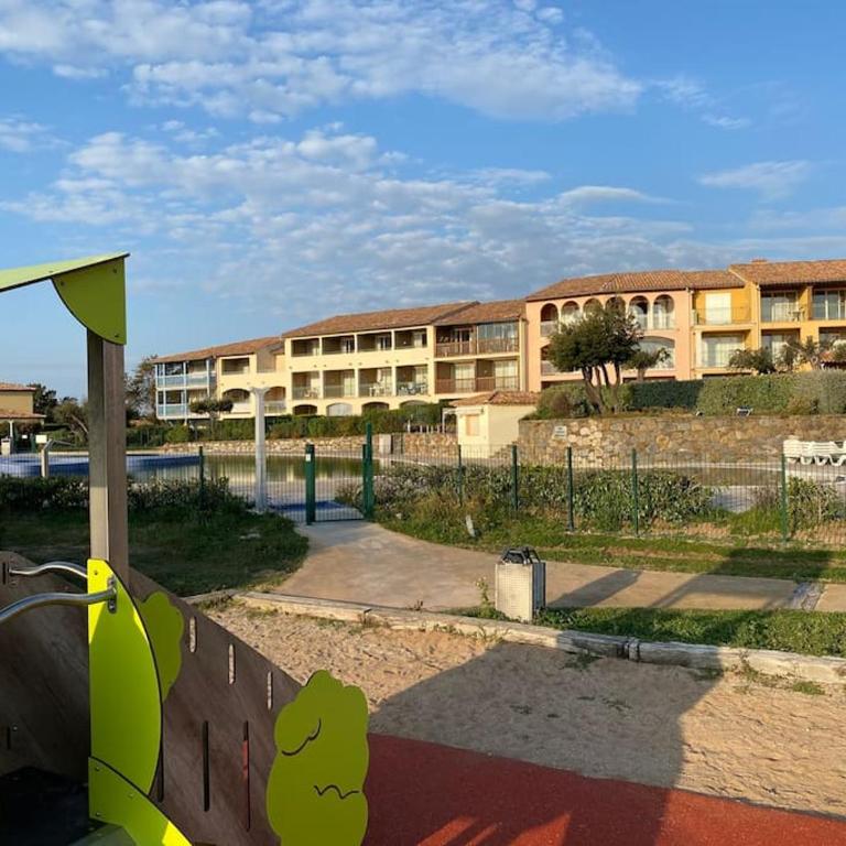 Beau 2 pièces, Magnifique vue mer et piscine - Appartement 1 Chambre - 31