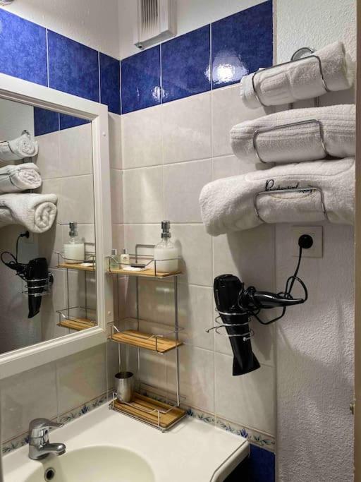 Beau 2 pièces, Magnifique vue mer et piscine - Appartement 1 Chambre - 18