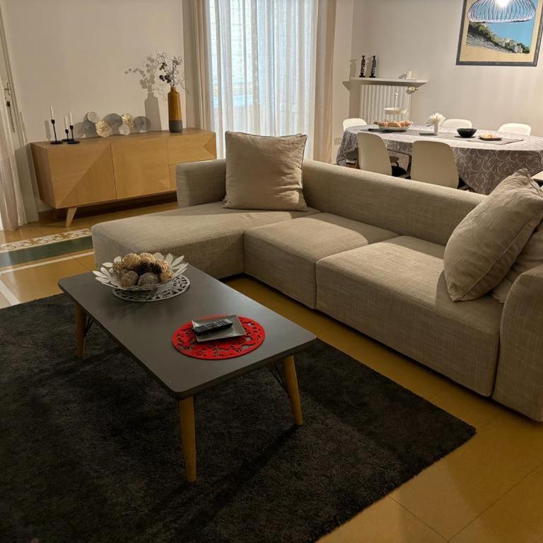 Luxury Manfredi Apartment Salerno - Appartamento con 3 Camere da Letto - 2