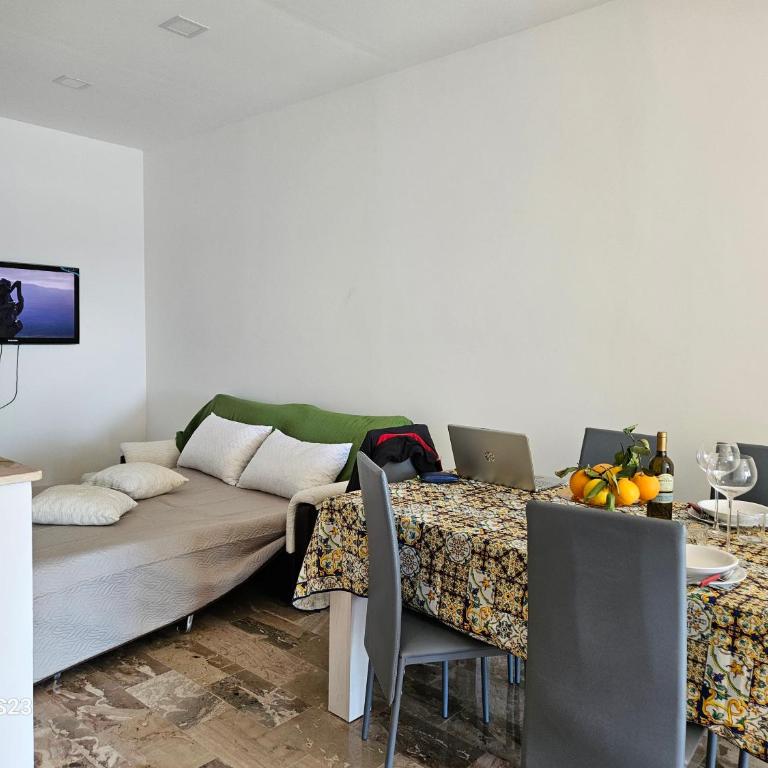BAGLIO SUL MARE Letojanni Taormina - Appartamento con 2 Camere da Letto - 17