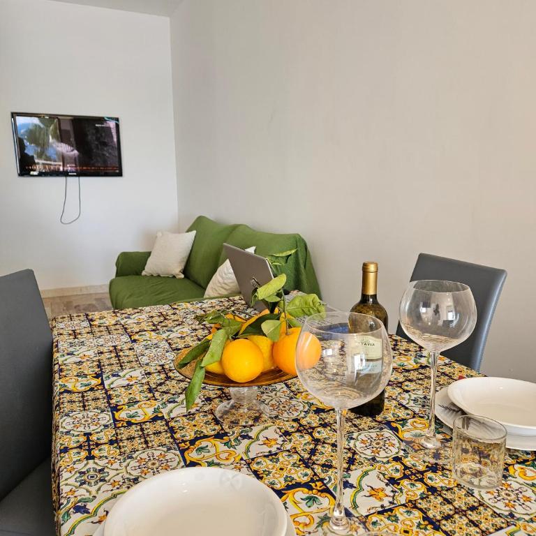 BAGLIO SUL MARE Letojanni Taormina - Appartamento con 2 Camere da Letto - 24