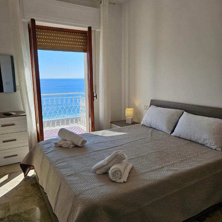 BAGLIO SUL MARE Letojanni Taormina - Appartamento con 2 Camere da Letto - 25