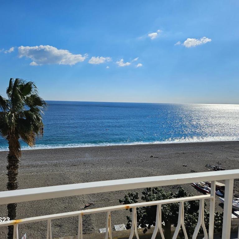 BAGLIO SUL MARE Letojanni Taormina - Appartamento con 2 Camere da Letto - 43