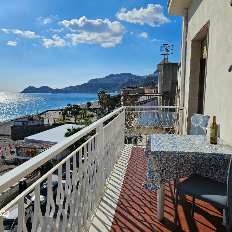 BAGLIO SUL MARE Letojanni Taormina - Appartamento con 2 Camere da Letto - 44