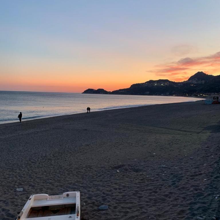 BAGLIO SUL MARE Letojanni Taormina - Appartamento con 2 Camere da Letto - 53