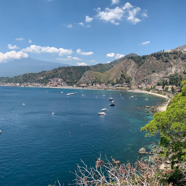 BAGLIO SUL MARE Letojanni Taormina - Appartamento con 2 Camere da Letto - 60
