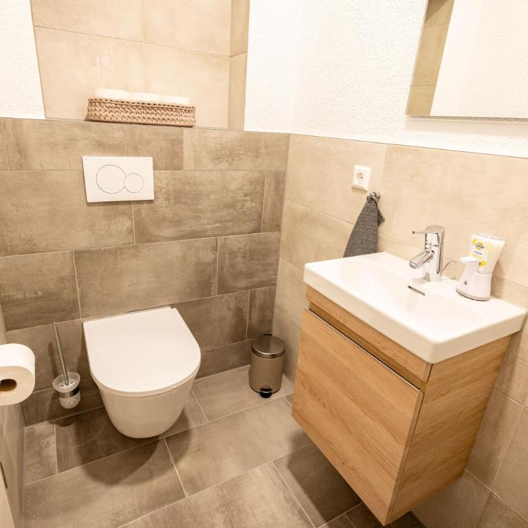 Ferienwohnung Müller GbR - Apartment mit 2 Schlafzimmern und Dusche - 14