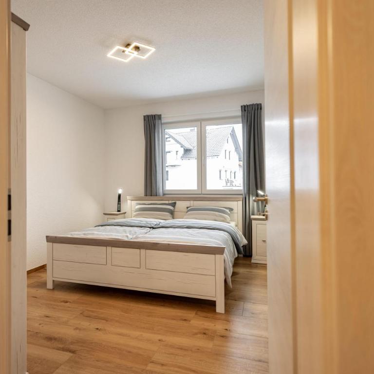 Ferienwohnung Müller GbR - Apartment mit 2 Schlafzimmern und Badezimmer - 10