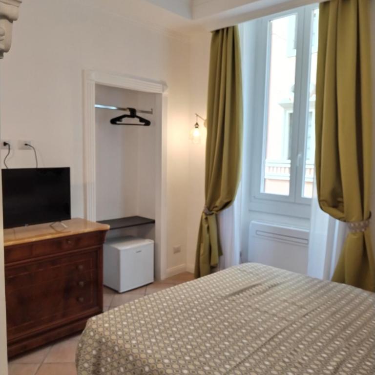 B&B L'Esquilina - Camera Matrimoniale con Bagno Privato - 2