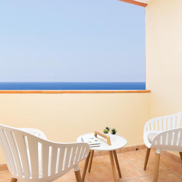 Frontline Duplex Las Arenitas with pool - Casa de 2 dormitorios - 3