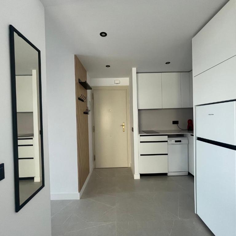 Apartamento en Primera Línea, Marbella Centro - One-Bedroom Apartment - 12