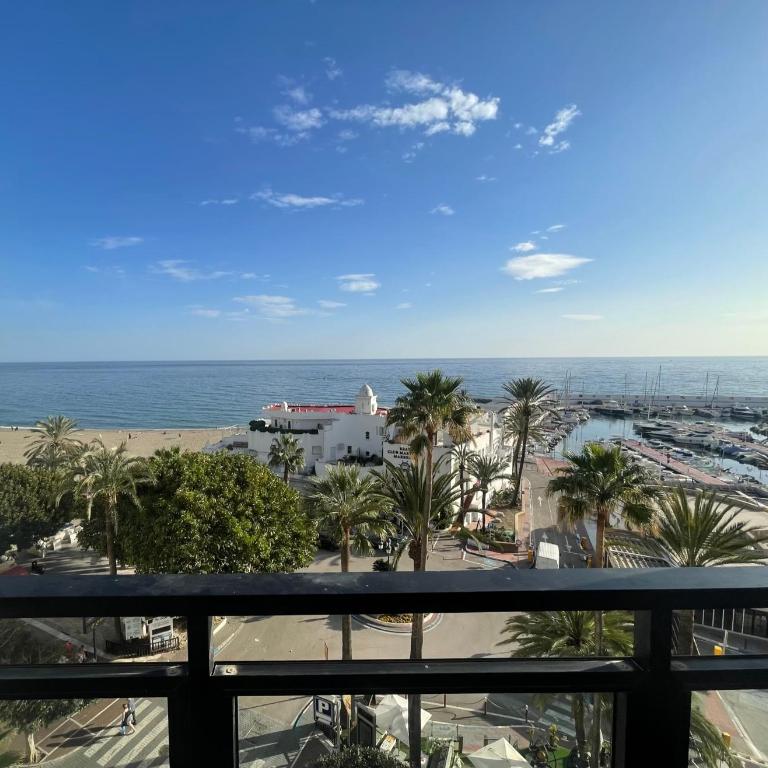 Apartamento en Primera Línea, Marbella Centro - One-Bedroom Apartment - 3