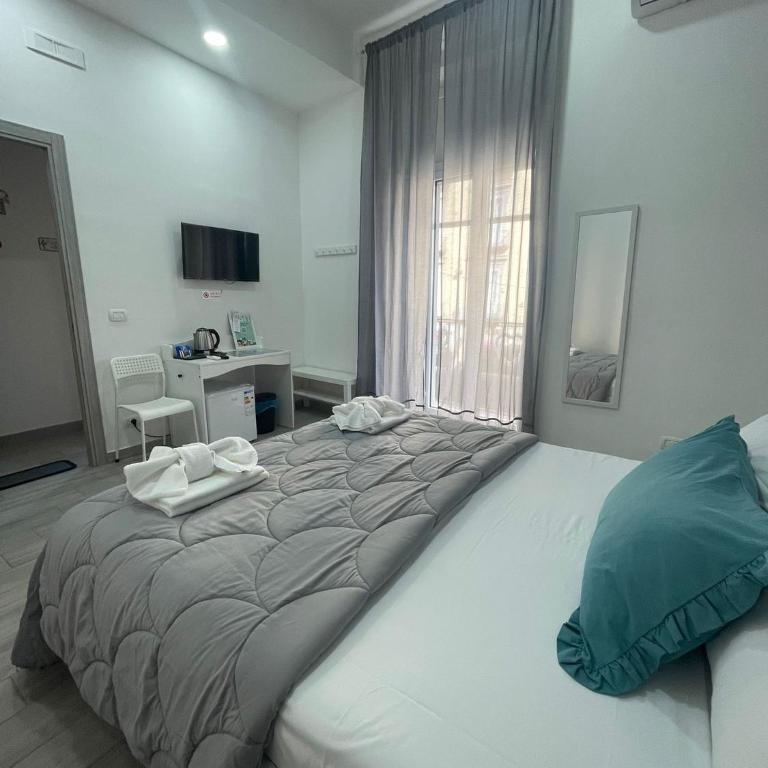 B&B La Cumana - Camera Matrimoniale con Bagno Privato - 2