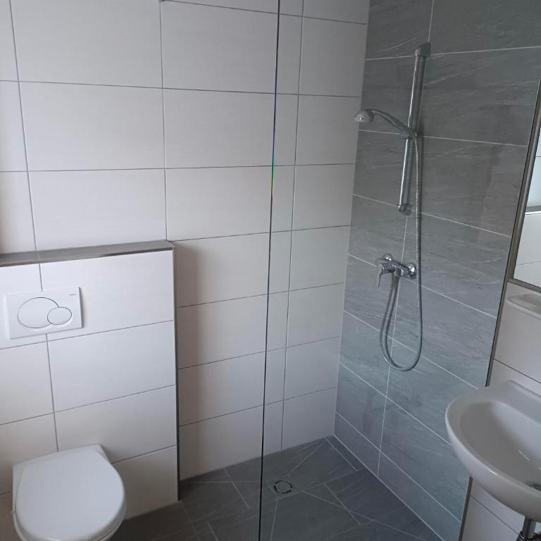 Haus Moser - Apartment mit 3 Schlafzimmern und Dusche - 7