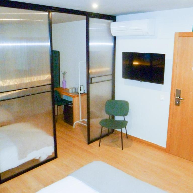 OLBLANC Plaza de España by Batuecas - Habitación Cuádruple con baño privado - 2