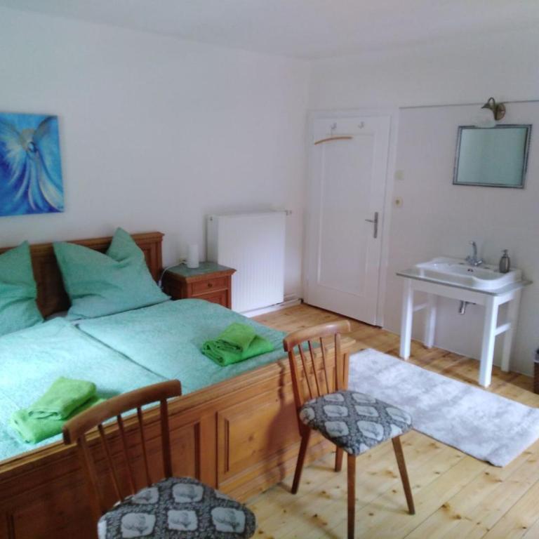 Alpengasthof Gutenbrunn - Doppelzimmer mit Balkon - 7