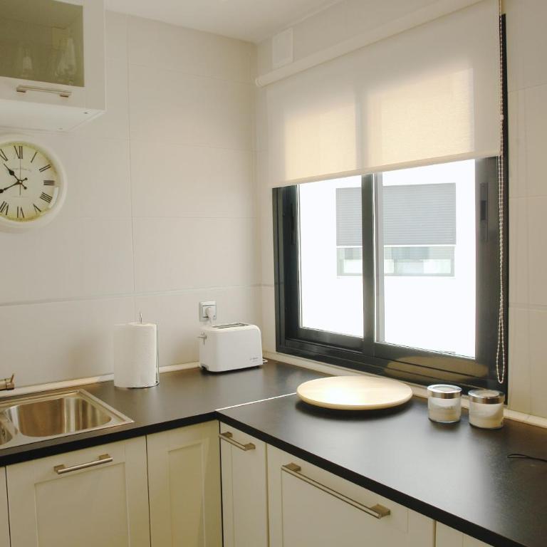 Tranquilo y Céntrico apartamento 1 dormitorio - One-Bedroom Apartment - 30