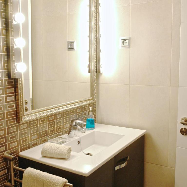 Tranquilo y Céntrico apartamento 1 dormitorio - One-Bedroom Apartment - 32