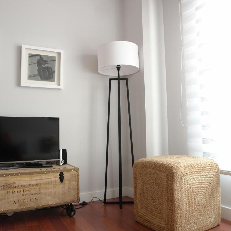 Tranquilo y Céntrico apartamento 1 dormitorio - One-Bedroom Apartment - 42