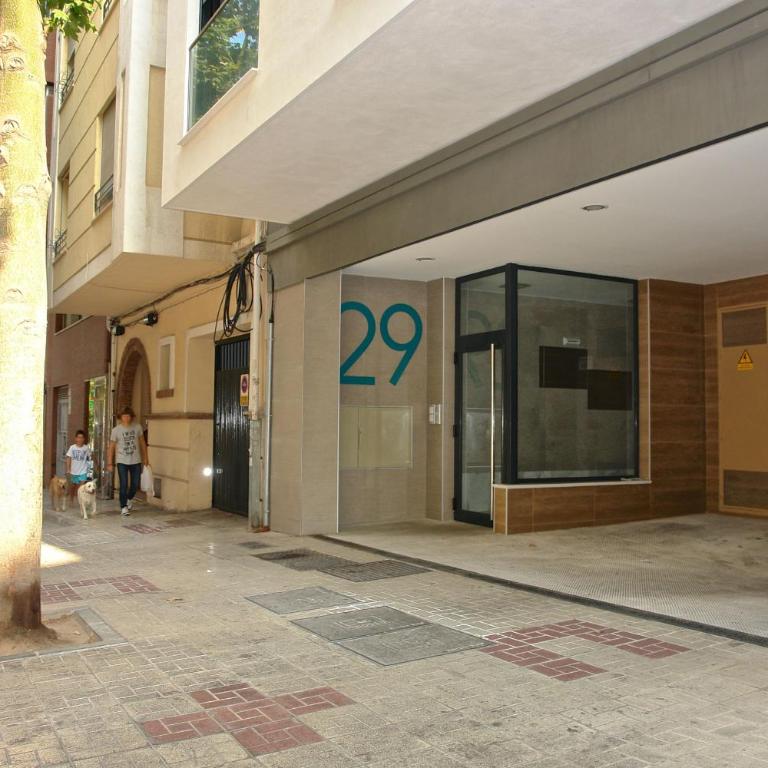 Tranquilo y Céntrico apartamento 1 dormitorio - One-Bedroom Apartment - 47