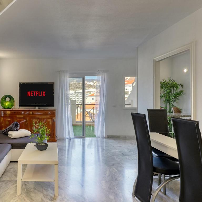 Two-Floor Penthouse w/ Spa Tub & Outdoor Terrace - Apartamento de 3 dormitorios - 2