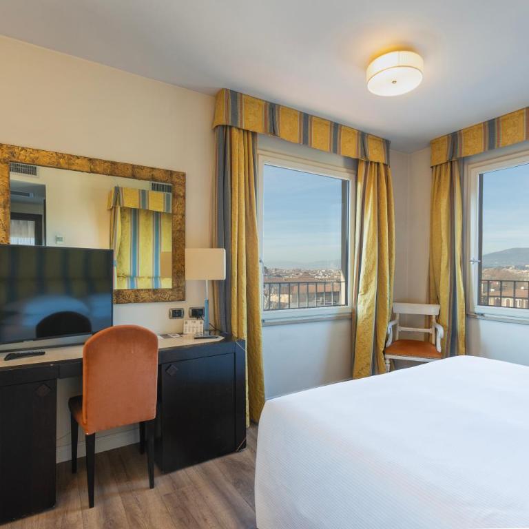 FH55 Grand Hotel Mediterraneo - Junior Suite con Vista Città - 4