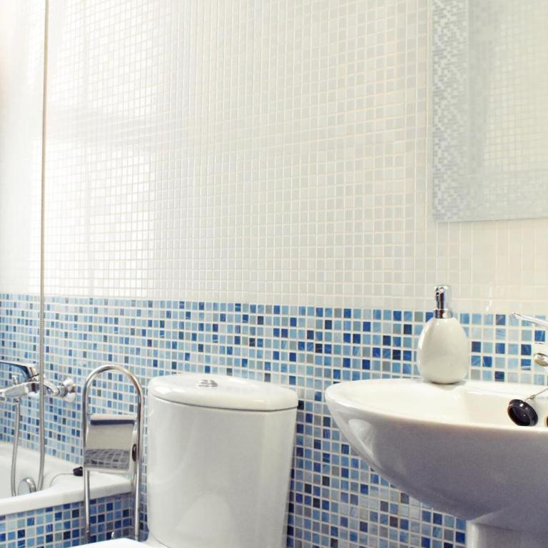 Fabuloso apartamento junto al Soho con parking privado - Two-Bedroom Apartment - 21