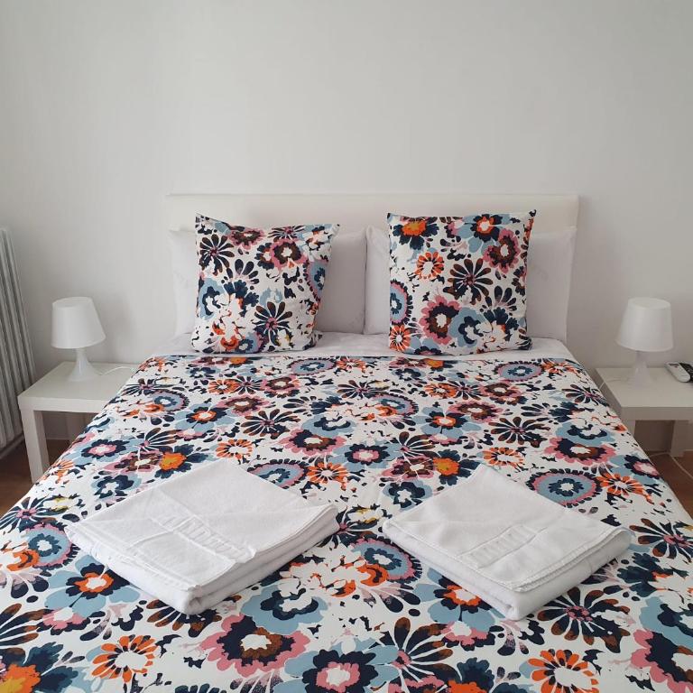 Hostal Abel Victoriano - Double Room with Shared Bathroom - 1