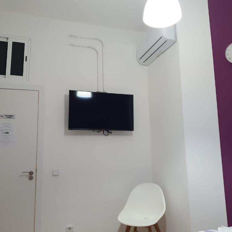 Hostal Abel Victoriano - Double Room with Shared Bathroom - 5