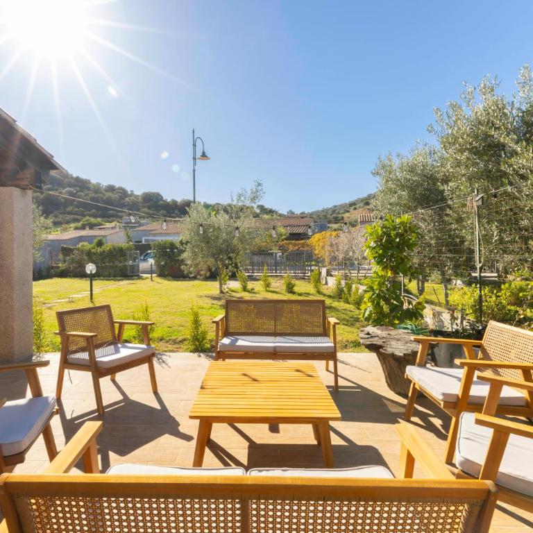 Villa del Moro, FREE WIFI, 300mt from Sinzias' Beach - Casa con 4 camere da letto - 8