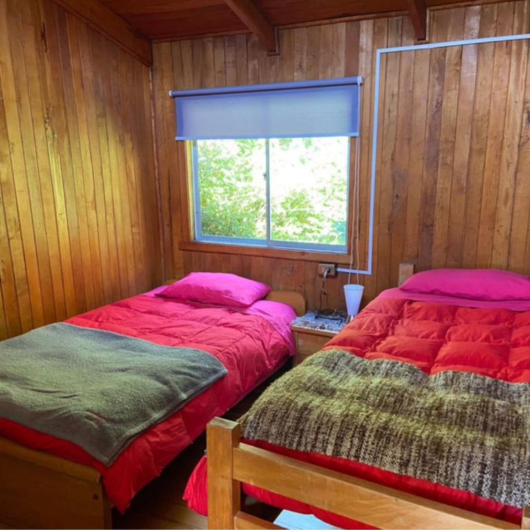 Parador Darwin Cucao - Twin Room with Private Bathroom - 3