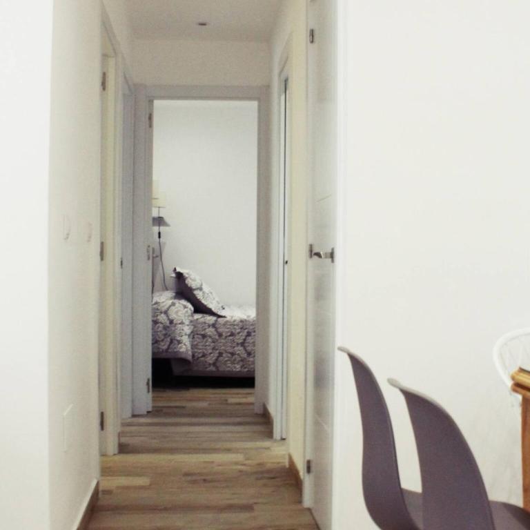 Coqueto y luminoso apartamento de tres dormitorios - Three-Bedroom Apartment - 13