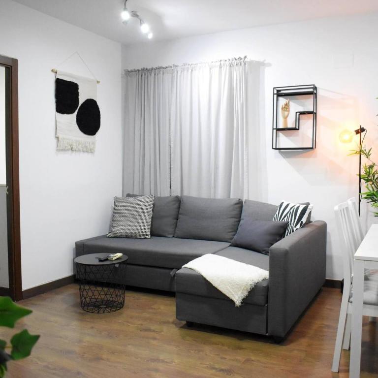 Tranquilo apartamento en una zona pintoresca del centro histórico de Málaga. - Apartamento de 2 dormitorios - 2