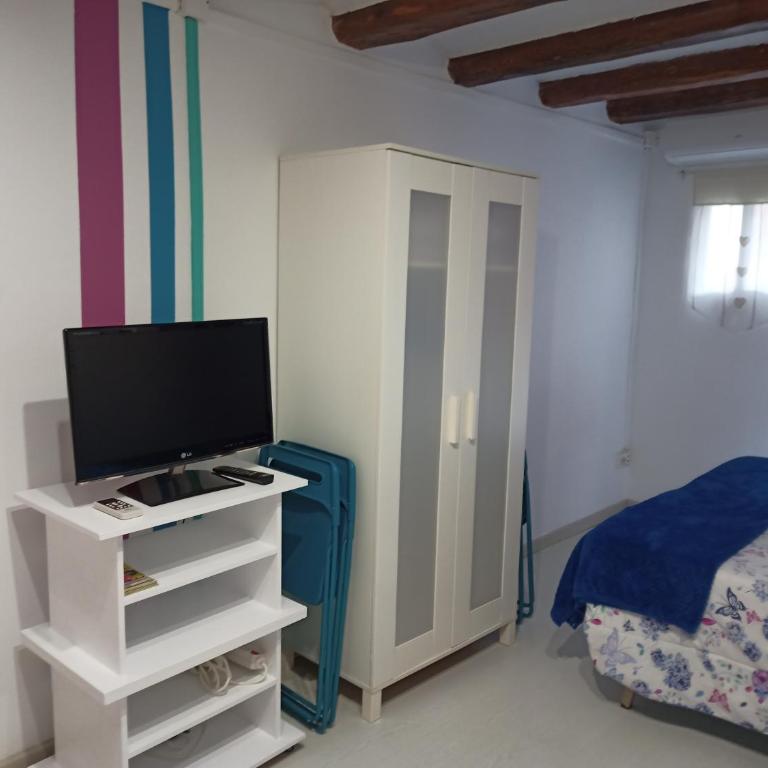 Estudio con balcon Plaza España - Apartment with Balcony - 9
