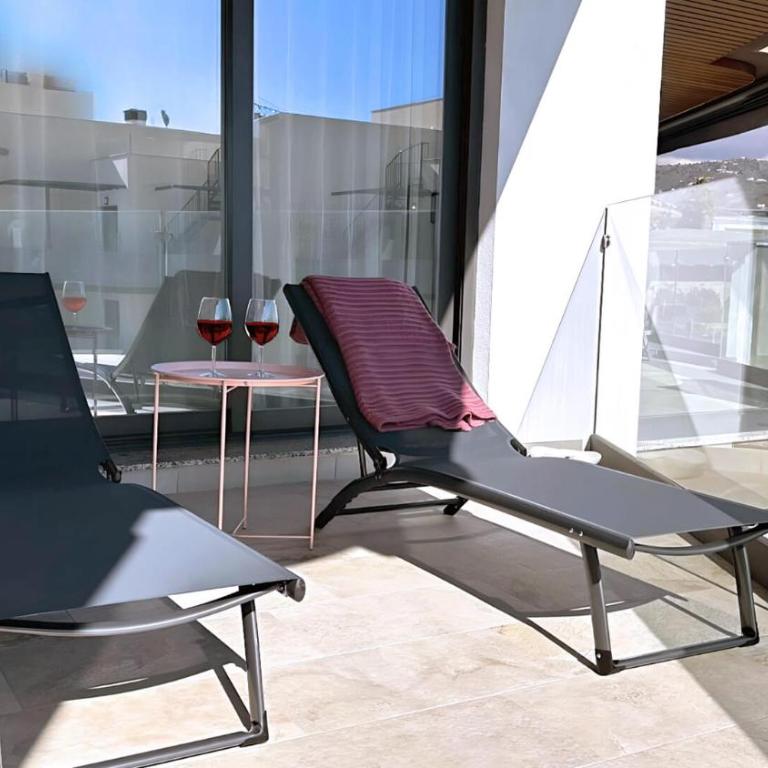 Marinsa Beach Apartamento con Vistas al Mar - Two-Bedroom Apartment - 8
