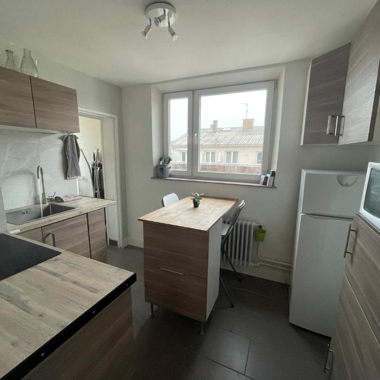 #6 : 2 pièces dernier étage très calme 40m2 - One-Bedroom Apartment - 2