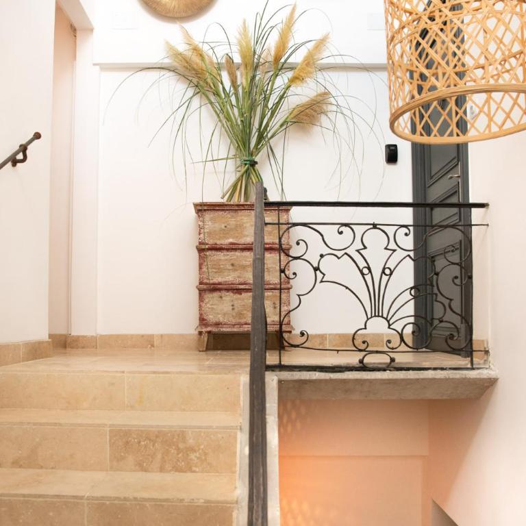 Appt lumineux dans bel immeuble HP les Oliviers 3 - Apartamento de 1 dormitorio - 8