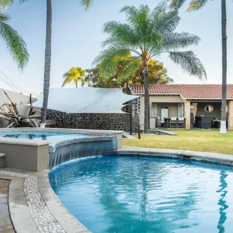 Exclusiva Residencia de Lujo con Alberca Privada - Villa - 1