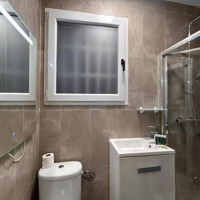Centrally located flat in Madrid M80.8 - Studio Apartment - 15
