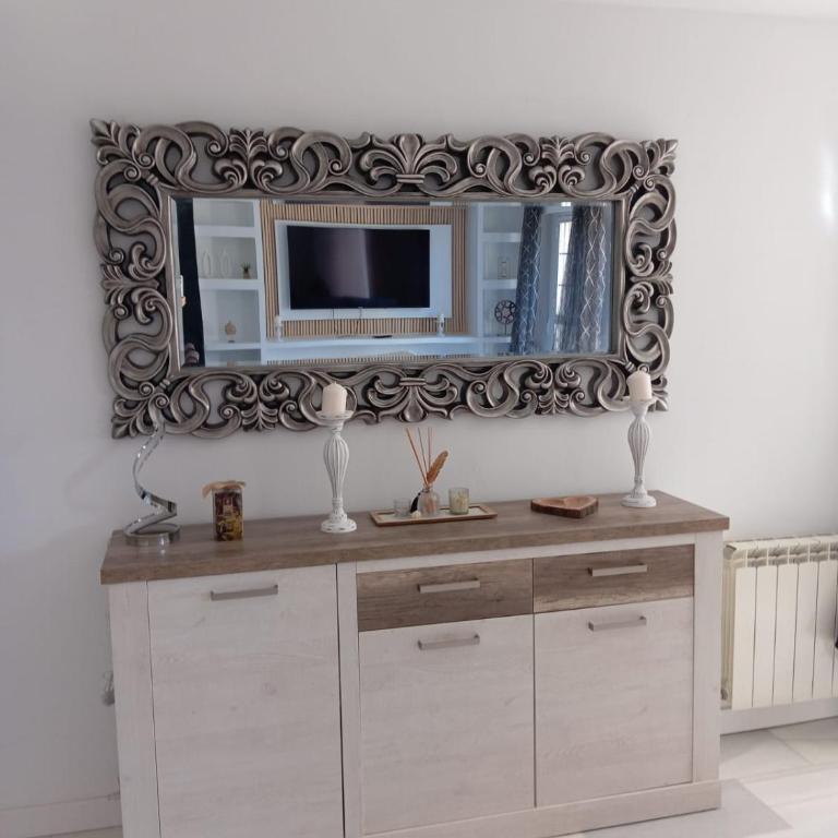 El Diez de Sultana - Three-Bedroom House - 9