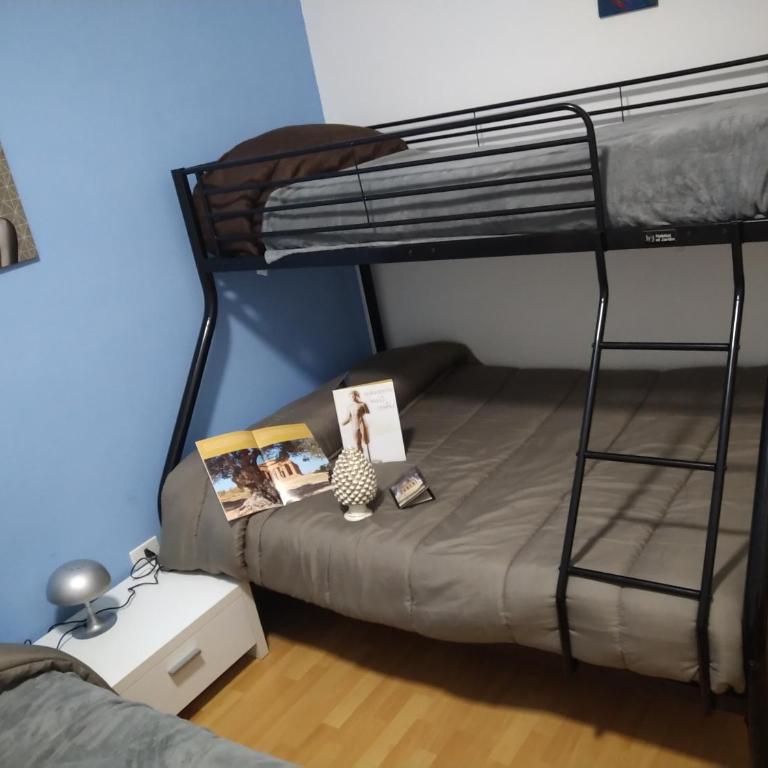 Artemide Rent BedRooms - Deluxe Family Room - 1