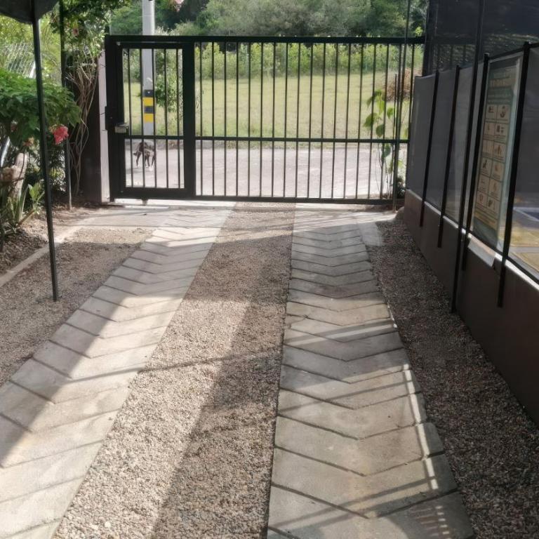 Casa con piscina privada y BBQ para Familias y parejas - Three-Bedroom House - 37