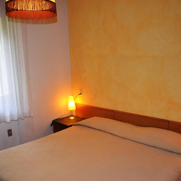 Hotel Smeraldo - Camera Economy Doppia con Letti Singoli - 4
