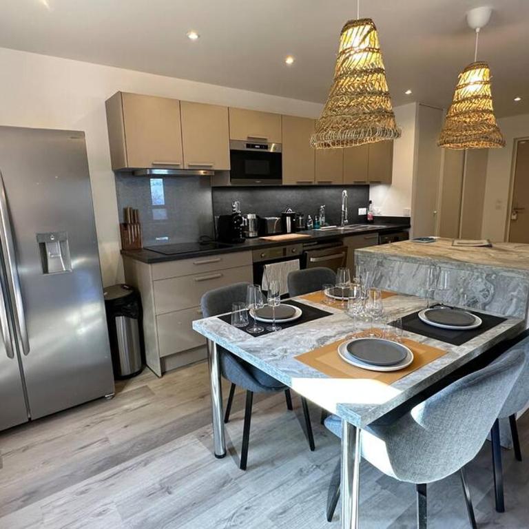 T3 Grand Standing 65m2, vue mer, parking privé et à 200m des plages - Apartment mit 2 Schlafzimmern - 6