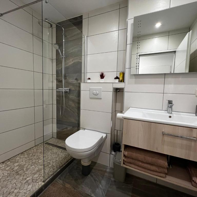 Modern Apartment - Apartamento con balcón - 10