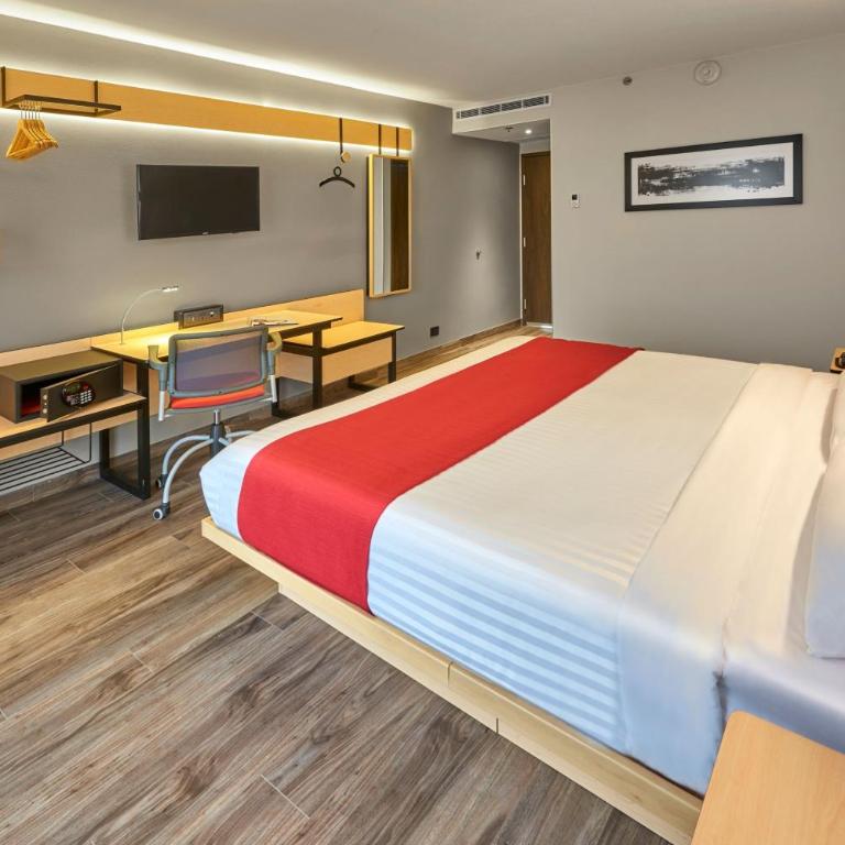 City Express Plus by Marriott Guadalajara Palomar - Habitación con cama grande - 6