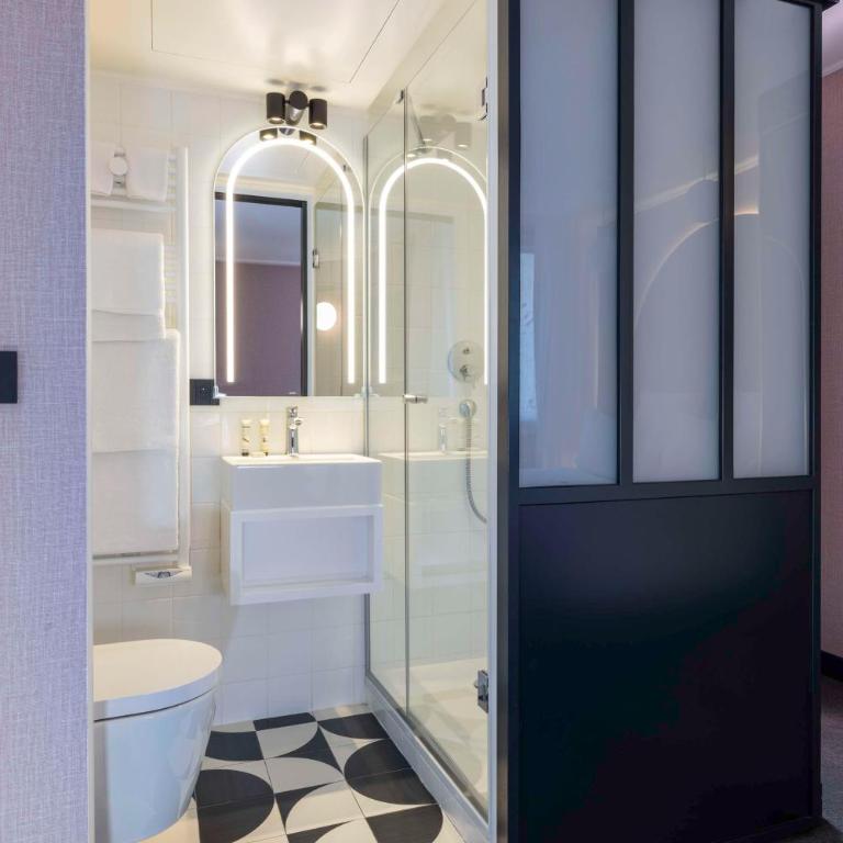 Best Western Plus Bretagne Montparnasse - Chambre Lit Queen-Size Exécutive - Non-Fumeurs - 3