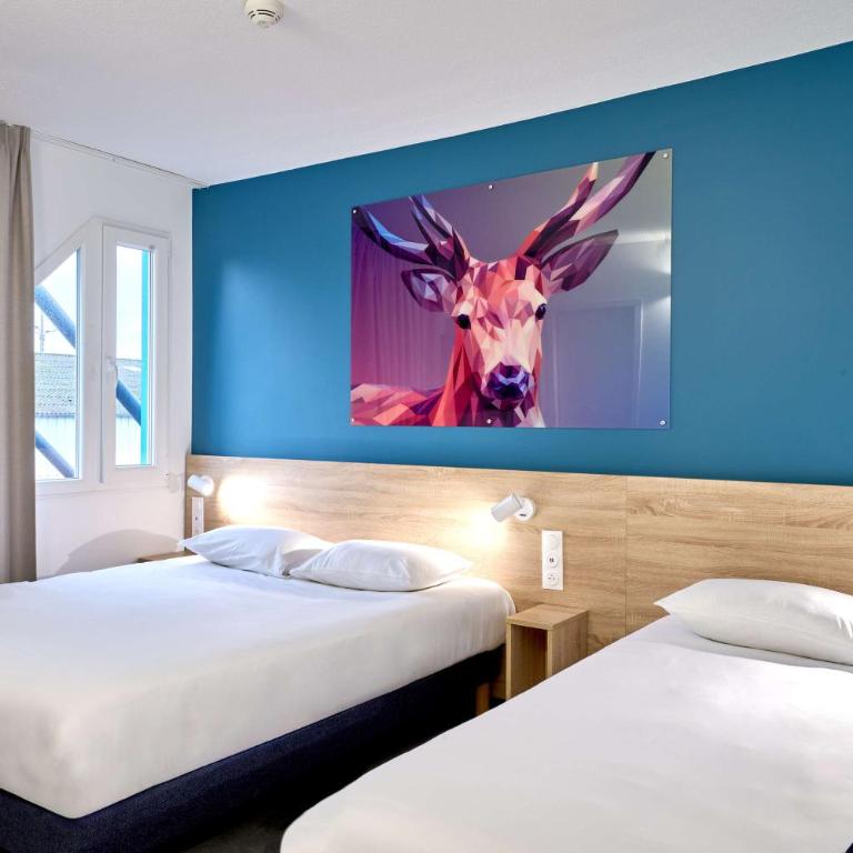 Kyriad ECO - Narbonne Sud - Chambre Triple avec 1 Lit Simple, 1 Lit Double, Connexion Wi-Fi Gratuite, Climatisation et Douche - 4